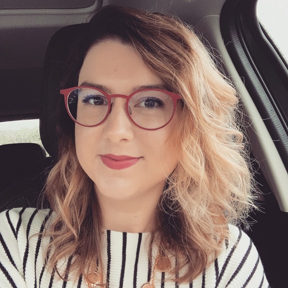 Meet your Posher, Erica - Picture 1 of 1